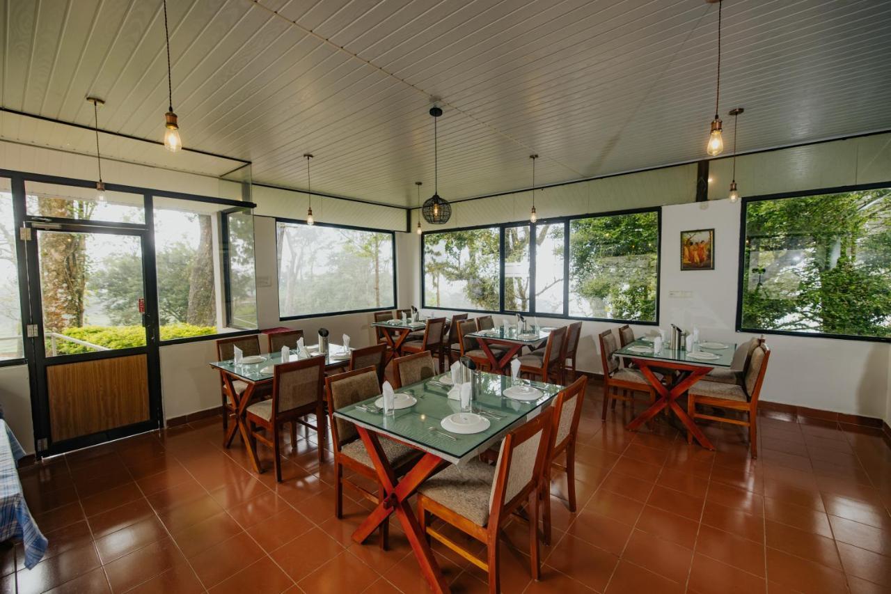 Misty Courtyard Resort Chinnakanal Esterno foto