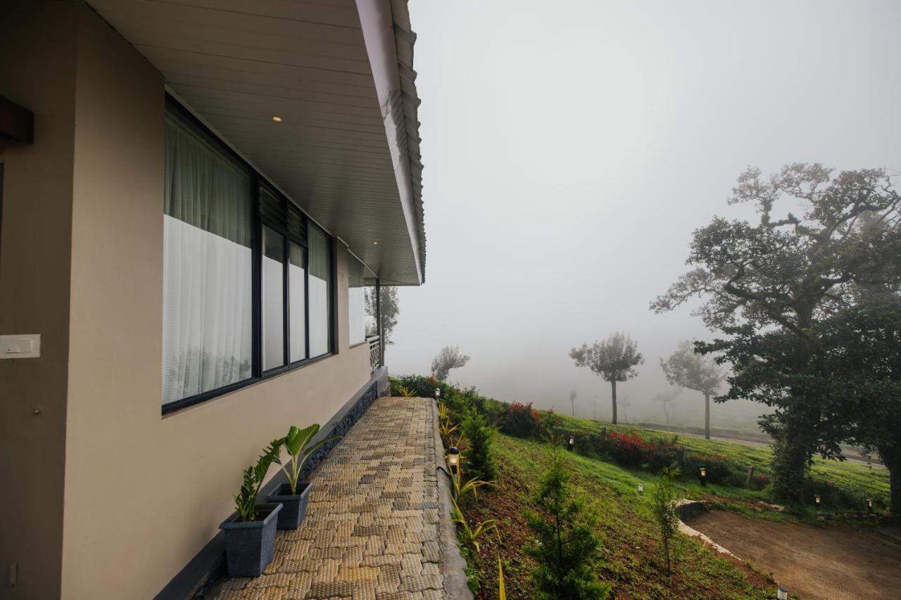Misty Courtyard Resort Chinnakanal Esterno foto